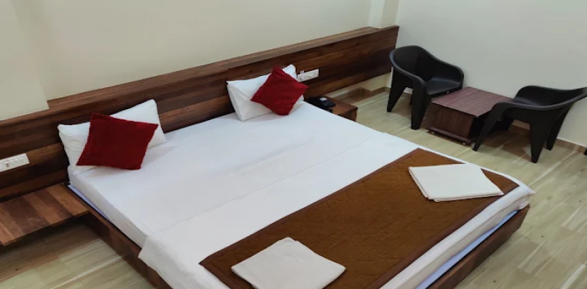 HOTEL VRAJ INN